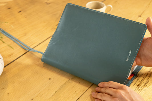 Couverture de Bible en cuir - Essentiel