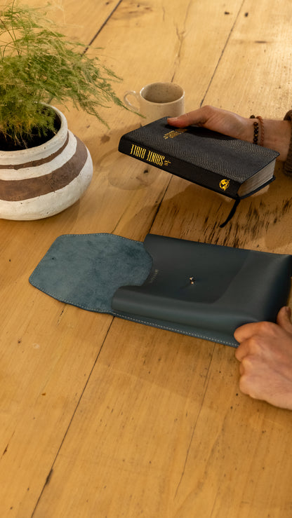 Pochette de Bible en cuir - Polyvalence