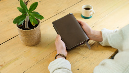 Couverture de bible en cuir - Croix