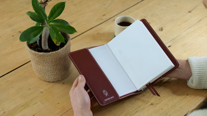 Couverture de bible en cuir - Croix