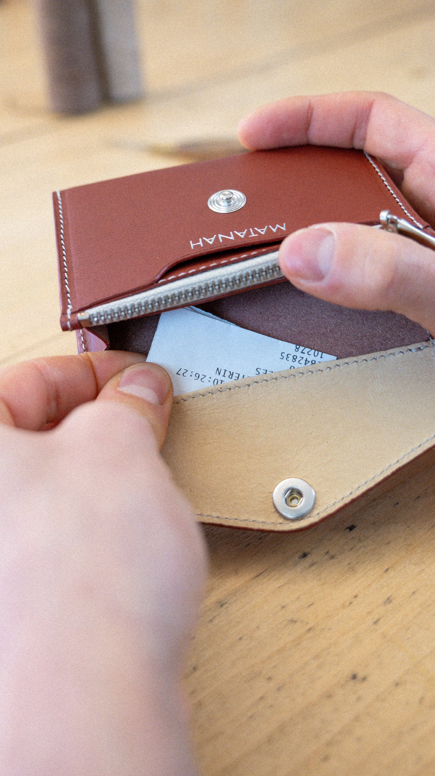 L'Essentiel - Porte-monnaie compact en cuir