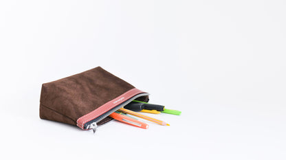 Trousse Atelier en cuir daim Marron